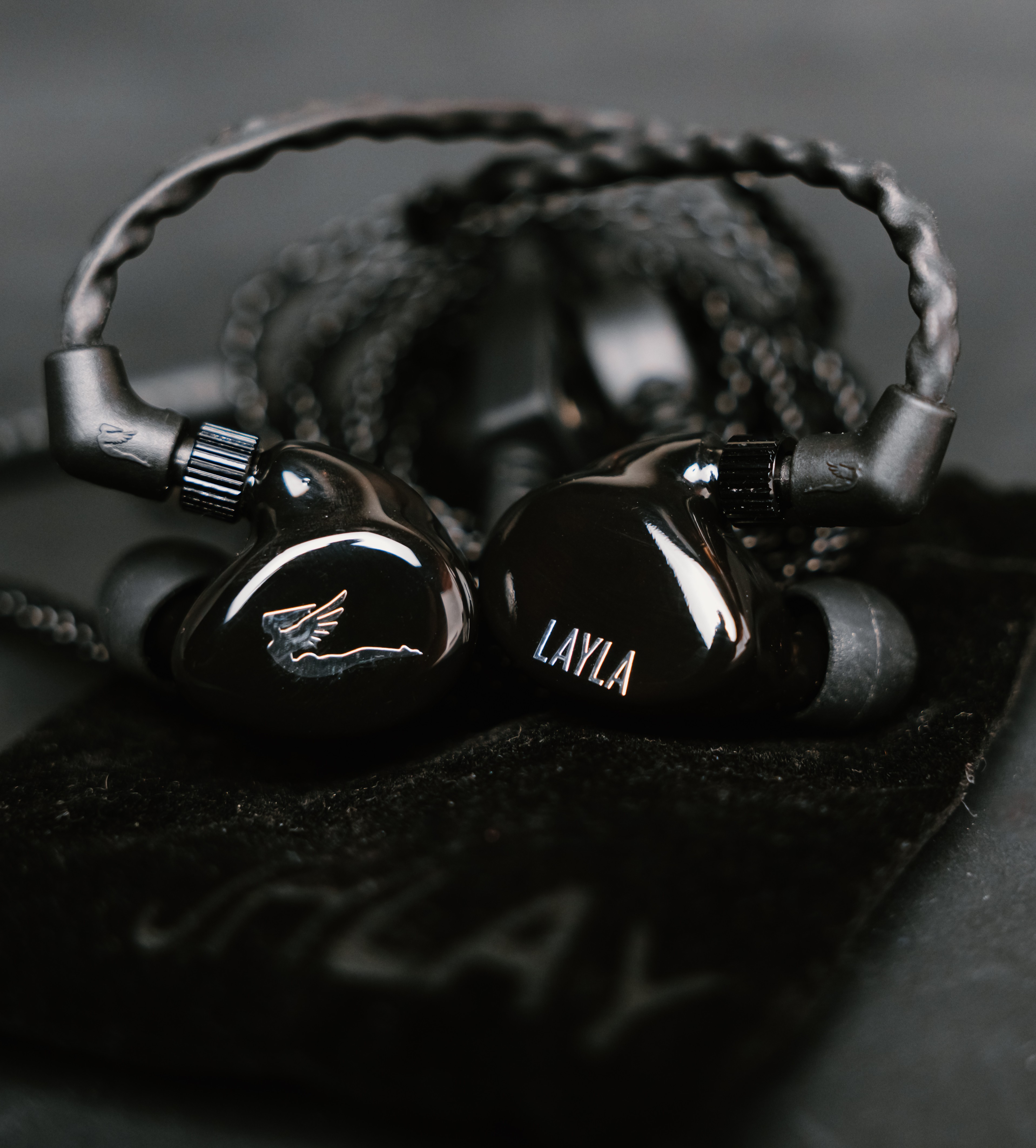 LAYLA UNIVERSAL (Black)